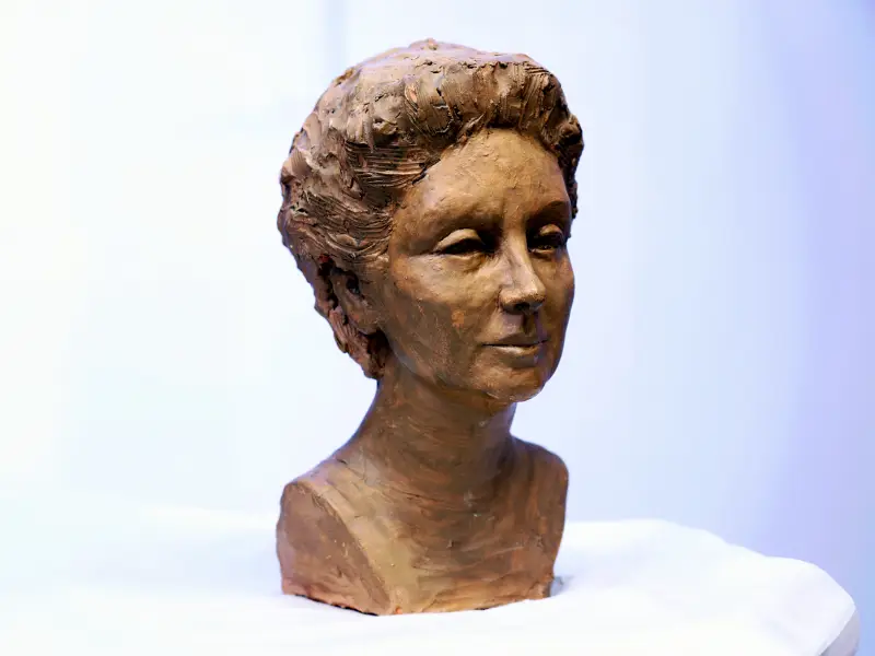 TILDE, 1989